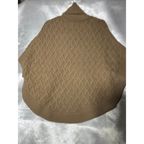 NWOT Massimo Dutti cable knit Poncho S - Picture 3 of 11